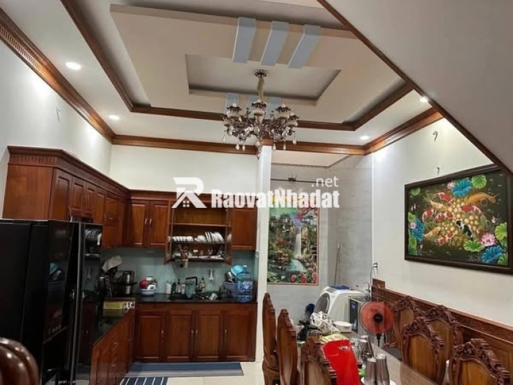 LÊ VĂN KHƯƠNG _Q12_HẺM XE HƠI QUA NHÀ