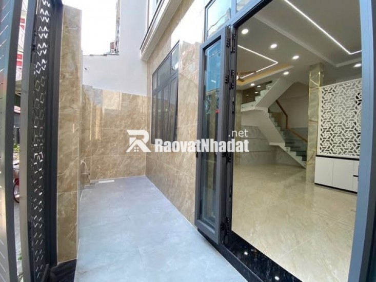 Bán nhà 6x10 - 3 tầng - hẻm oto - giá chỉ 5,x tỷ - ngay đường Tên Lửa nối dài - Bình Tân.