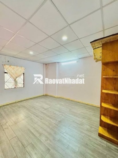 NGAY HÀNG XANH- HẺM XE HƠI 1 TRỤC - BẠCH ĐẰNG - 50M2 - NGANG 5M - CHỈ NHỈNH 5TỶ
