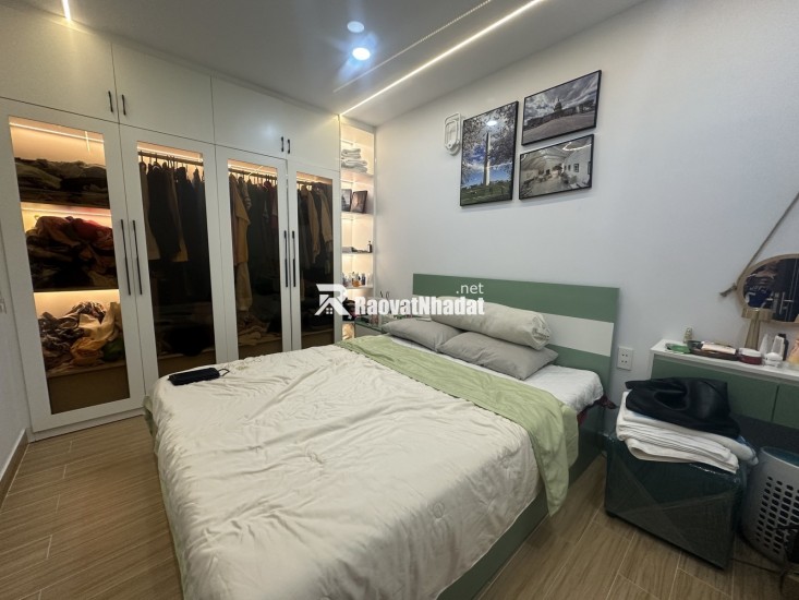 NGANG KHỦNG 4.7M - XE HƠI NGỦ TRONG NHÀ - Nhà phân lô 4 tầng siêu đẹp – Phường 11 Gò Vấp – Giá giảm còn 7.x tỷ!