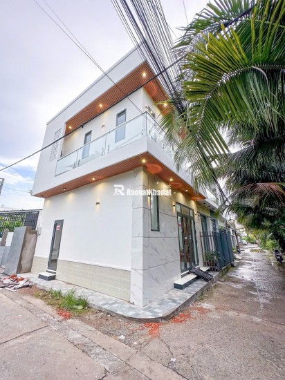 Nhà mới xây Góc 2 mặt tiền, Hẻm 1 Trần Vĩnh kiết- An Bình- Ninh kiều. Cách sân Bóng An Bình 100m