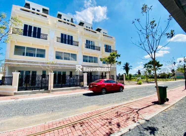 BÁN ĐẤT KHU BIỆT THỰ TP TÂN AN - MẶT TIỀN QL1A - SHR GIÁ CHỈ 1 TỶ