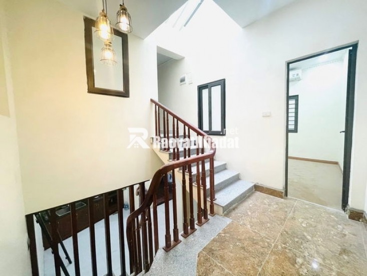 RẺ NHẤT THÁI THỊNH ĐỐNG ĐA 7.8 TỶ 51M NGÕ NÔNG VÀI BƯỚC RA MP THÁI THỊNH, CHỈ VIỆC XÁCH VALI VỀ Ở