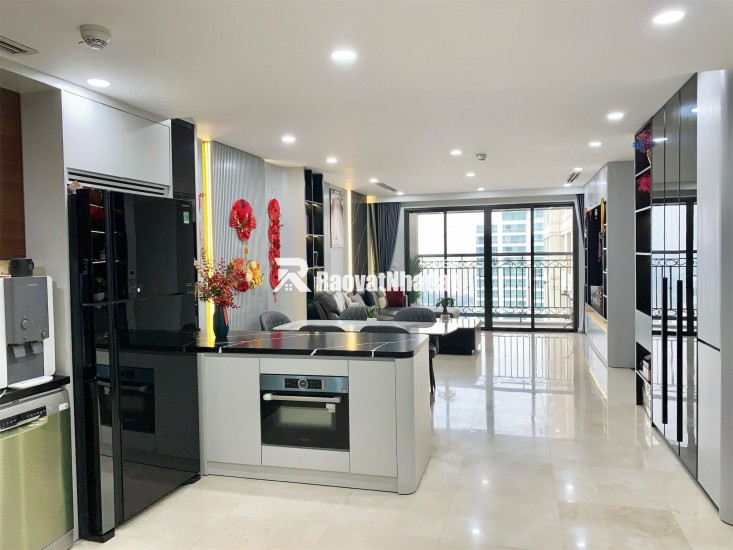 Chính chủ cần bán căn hộ góc 146m2 3pn 2wc tầng b19 tại d le roi soleil view sông hồng hồ tây