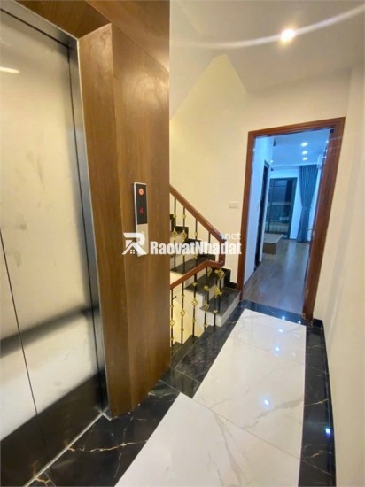 Bán Nhà 6 Tầng Thang Máy 47m², 9 Phòng Full Nội Thất, Trung Tâm Ba Đình - Giá Chỉ 11.3 Tỷ!