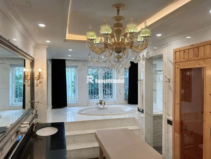Tìm chủ nhân mới BIỆT THỰ 230m2 3 lầu đường Nguyễn Ảnh Thủ, p.Trung Mỹ, Quận 12.