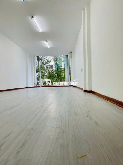 Nhà riêng tại Bắc Cầu, 5.25 tỷ, 44m2, ngõ rộngt VF3 lùi vào ngõ, ba gác vào tận nhà