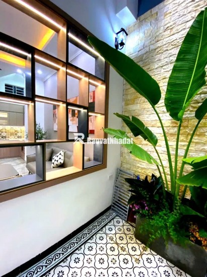 BÁN NHÀ HỒ ĐẦM TRÒN, BA ĐÌNH, 40M2 7 TẦNG MT 4M GIÁ 8.3TỶ- NGÕ THÔNG-GẦN HỒ SÁT PHỐ - GẦN LĂNG BÁC.