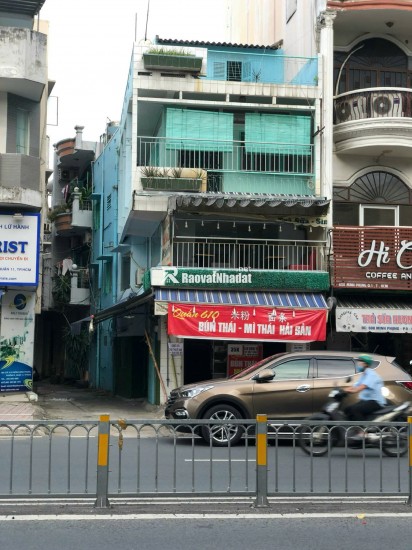 Bán nhà mặt tiền đường Minh Phụng, P.9, Q.11. Diện tích 4.5m x 13m, giá 20 tỷ.