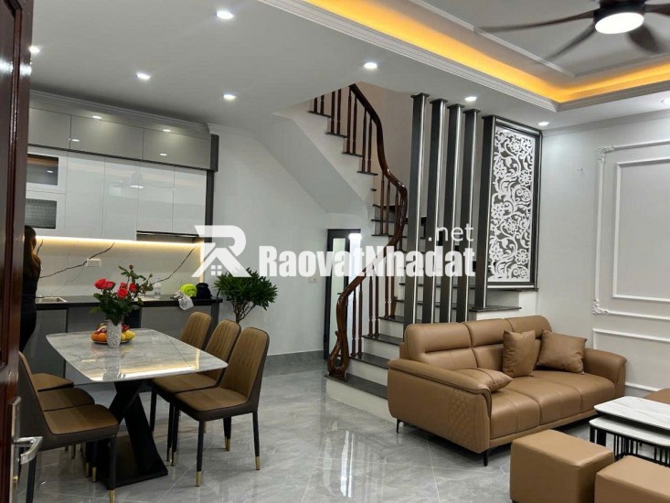 QUAN NHÂN PHÂN LÔ OTO TRÁNH, KINH DOANH, VIEW HỒ ĐIỀU HOÀ, 40M 5 TẦNG, MẶT TIỀN 4.5M GIÁ 11,5 TỶ