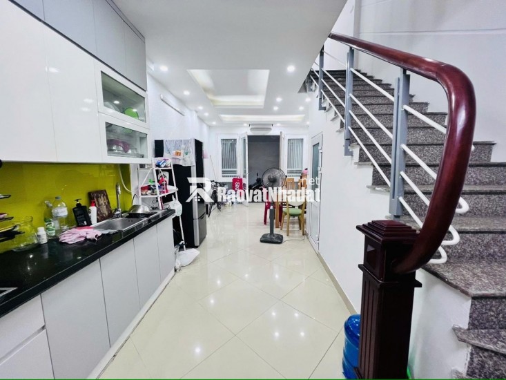 BÁN NHÀ ĐẸP DÂN XÂY TRUNG LIỆT-THÁI HÀ - 40M2- 5T - MT 4.1M GIÁ CHỈ 9.5 TỶ