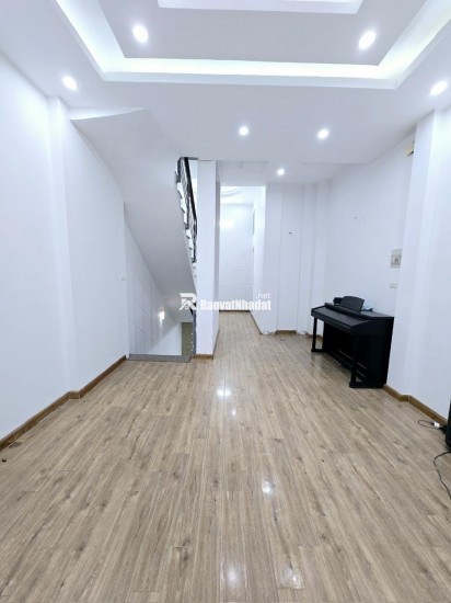 BÁN NHÀ ĐẸP DÂN XÂY TRUNG LIỆT-THÁI HÀ - 40M2- 5T - MT 4.1M GIÁ CHỈ 9.5 TỶ
