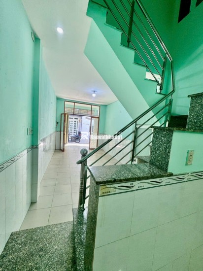 HOT -NHÀ ĐÚC 1 LẦU - SỔ HỒNG RIÊNG- HỖ TRỢ NGÂN HÀNG GIÁ CHỈ 3 TỶ 500 TRIỆU