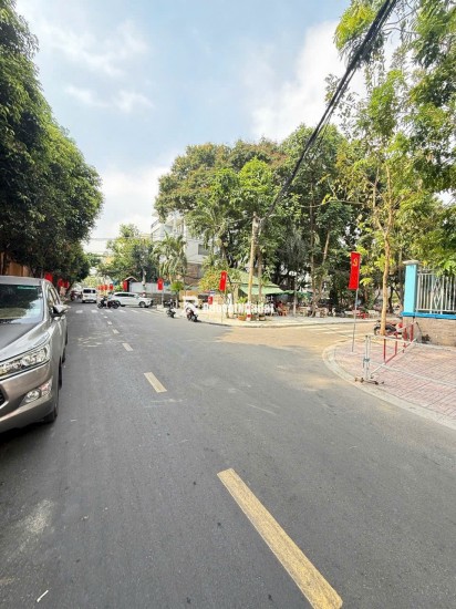 CĂN NHÀ MẶT PHỐ LÊ SAO - PHÚ THẠNH - TÂN PHÚ: 4.1x19m ,75M2, 2 TẦNG, 3PN, GIÁ 9.2 TỶ TL