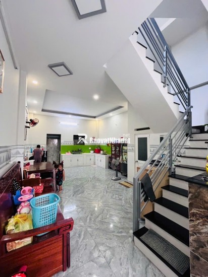 Nhà 4 Tầng - số 9 Cư Xá Phú Lâm B - Hẻm Xe Hơi - Chỉ 8 TỶ