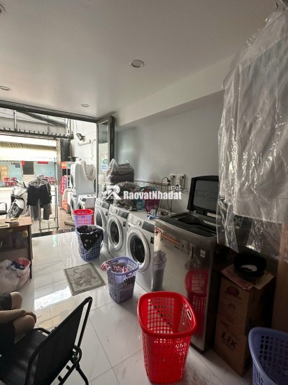 SANG GẤP TIỆM GIẶT SẤY FULL ĐỒ – MẶT BẰNG CÓ SÂN – GẦN TRƯỜNG ĐH GIA ĐỊNH  – GÒ VẤP