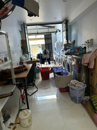 SANG GẤP TIỆM GIẶT SẤY FULL ĐỒ – MẶT BẰNG CÓ SÂN – GẦN TRƯỜNG ĐH GIA ĐỊNH  – GÒ VẤP