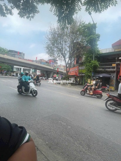 NHANH KHÔNG KỊP- CĂN GÓC GẦN 50M2 TRÊN KHU ĐẤT VÀNG HAI BÀ TRƯNG - BÁCH KINH XÂY CHỈ 4.XX TỶ