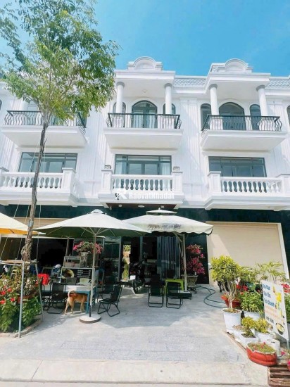 BÁN GẤP SHOPHOUSE 1 TRỆT 2 LẦU TRUNG TÂM LAI UYÊN, BÀU BÀNG