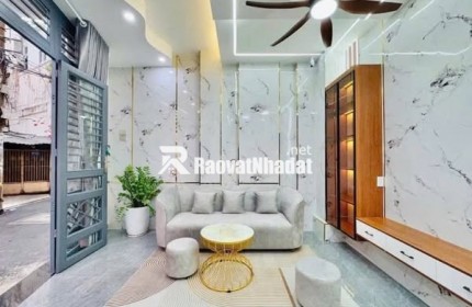 Giá chỉ còn: 7 Tỷ nhỉnh – Cơ hội sở hữu nhà đẹp Phú Nhuận!
