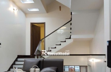 Nhà đẹp Vân Canh đường Trịnh Văn Bô 36m2 7 tầng thang máy Gara oto