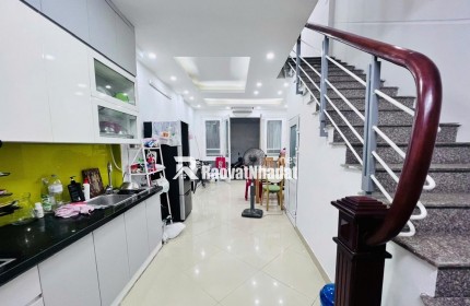 BÁN NHÀ ĐẸP DÂN XÂY TRUNG LIỆT-THÁI HÀ - 40M2- 5T - MT 4.1M GIÁ CHỈ 9.5 TỶ