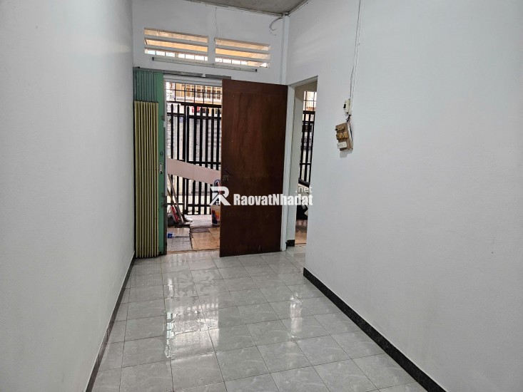 Cần bán nhà HXH đường Tô Hiến Thành, P.15, Q.10. Diện tích 5x15m, giá chỉ 8.1 tỷ.