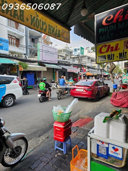 CĂN HỘ DỊCH VỤ NGAY MẶT TIỀN ĐƯỜNG BÙI VĂN BA TRUNG TÂM QUẬN 7 NGANG 6mx DÀI 25m HIỆN TẠI THU 35 tr/ tháng Giá : 18.5 tỷ