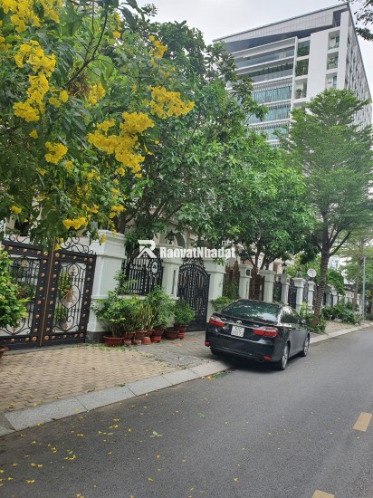 Bán nhà mặt phố Cityland Garden Hills (6m x 19m) DT: 114m2, 5PN, 4WC