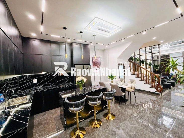 Bán nhà phố Đại La, quận Hai Bà Trưng, 54m, sát mặt phố, tặng full nội thất cao cấp , 12.5 tỷ