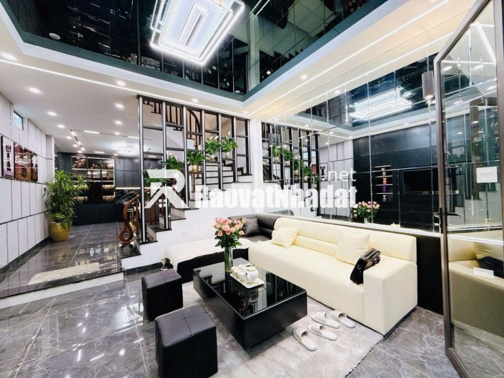 Bán nhà phố Đại La, quận Hai Bà Trưng, 54m, sát mặt phố, tặng full nội thất cao cấp , 12.5 tỷ