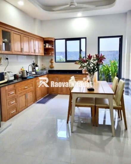 THỦ ĐỨC - TRUNG TÂM PHƯỜNG LINH CHIỂU - HẺM 7 CHỖ VÀO NHÀ -  4.01m x 15.4m - 4 TẦNG - NHỈNH 8 TỶ
