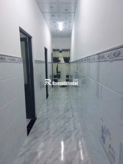 Bán nhà cấp 4 đẹp 252m2, 3PN, 1WC, mặt tiền rộng tại Tân Thông Hội