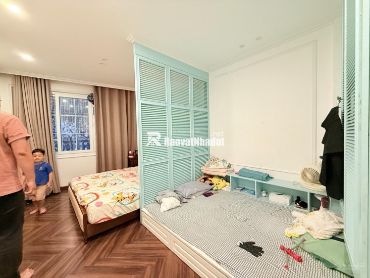 Chính chủ bán nhà ngõ 90 Đội Cấn 32m2 4 tầng 4.38 tỷ Ba Đình