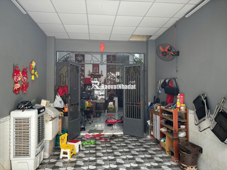 Bán Nhà HXH Đường Trường Chinh, P.14, Q. Tân Bình, 96m², Chỉ 10.2 Tỷ