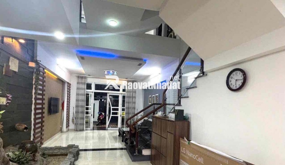 Bán nhà đẹp kiên cố  4 phòng ngủ khu dân trí cao, Đà Nẵng