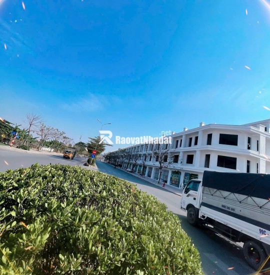 Trực tiếp từ chủ đầu tư, bán Nhà Phố mặt Nguyễn Văn Cừ đi Đông Anh ,Hà Nội