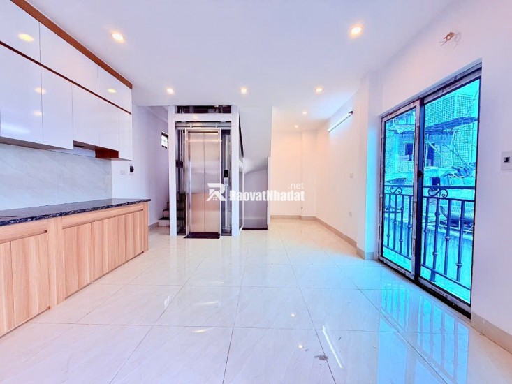 Bán nhà 52m², 6 tầng, 5PN, 4WC, Vạn Phúc - Hà Đông - 7.6 tỷ