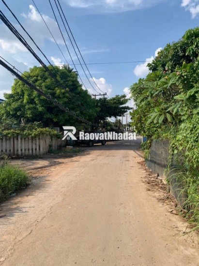 NHỈNH 3 TỶ CÓ NHÀ BÌNH THẠNH 54M2 MỚI ĐẸP Ở NGAY 1 TRỆT 1 LỬNG 2 PHÒNG NGỦ - NGAY KHU DU LỊCH BÌNH QUỚI HẺM BA GÁC ĐUA GẦN HẺM ÔTÔ