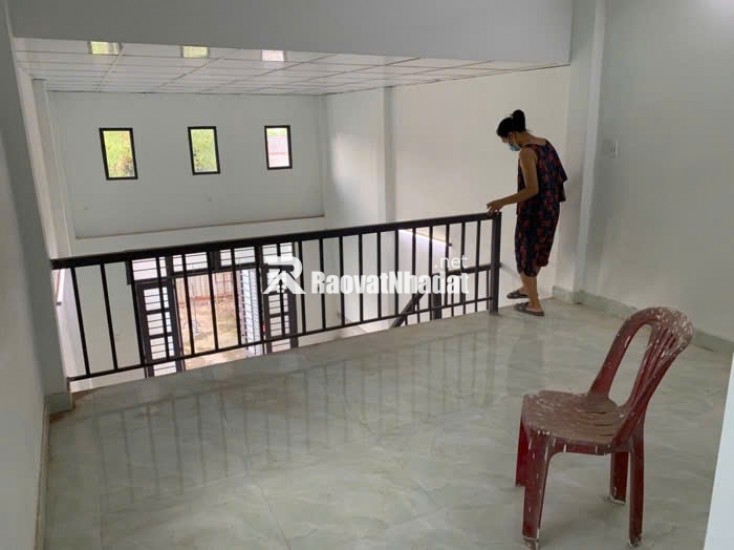 NHỈNH 3 TỶ CÓ NHÀ BÌNH THẠNH 54M2 MỚI ĐẸP Ở NGAY 1 TRỆT 1 LỬNG 2 PHÒNG NGỦ - NGAY KHU DU LỊCH BÌNH QUỚI HẺM BA GÁC ĐUA GẦN HẺM ÔTÔ