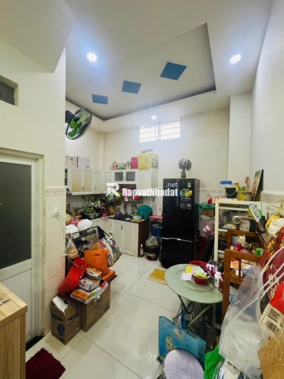 BÁN NHÀ ĐẸP 1/ - TRẦN ĐẠI NGHĨA - 42M2 (4X10.5M) - 3 TẦNG - 3PN - HẺM 3M - 4 TỶ.