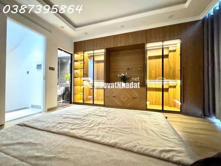  SIÊU PHẨM NHÀ ĐẸP - MỚI XÂY KÍNH CONG – PHÂN KHÚC 7,XX TỶ TẠI QUẬN CẦU GIẤY
