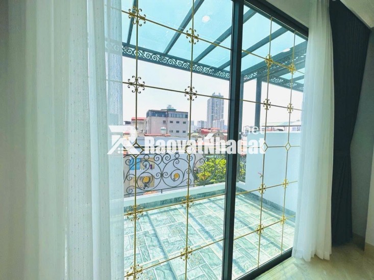 BÁN NHÀ MỚI XÂY 6 TẦNG THANG MÁY  NGÕ 68 CẦU GIẤY , LÔ GÓC , THIẾT KẾ HIỆN ĐẠI , GẦN PHỐ , Ở NGAY HOẶC KINH DOANH VÀ CHO THUÊ