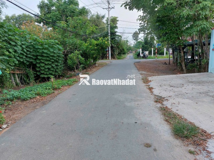 Bán gấp lô đất mặt tiền đường Tân Thông Hội, 173m2 full thổ cư, SHR