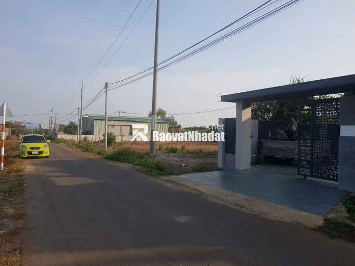  Bán đất 100m² thổ cư + 120m² CLN – sổ riêng – mặt tiền đường nhựa Suối Nghệ Châu Đức – Giá chỉ 2 tỷ TL!