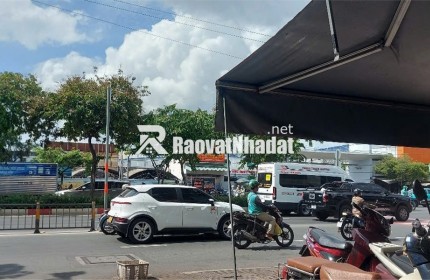 CHUYỂN NHƯỢNG NHÀ 4 TẦNG MỚI – FULL NỘI THẤT – Ở NGAY – HẺM XE HƠI