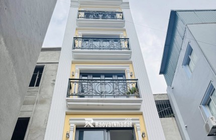 Bán Nhà Ngọc Thụy 50m2 7T Dân Xây 2 Thoáng 13 Tỷ, Ô Tô Đỗ Cửa, Full Nội Thất
