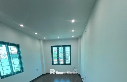 Bán nhà 40m², 5 tầng, lô góc, Tả Thanh Oai - Thanh Trì - 3.5 tỷ 0815314444