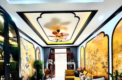 Bán nhà phố Dương Văn Bé,  33m, ngõ nông , gần đường ô tô  tránh , vị trí đẹp , nội thất cao cấp 7.95 tỷ
