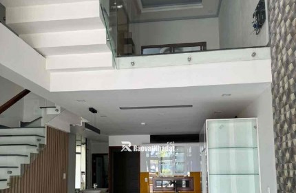 Bán nhà đẹp mặt tiền đường 10m5, Hải Châu, Đà Nẵng
